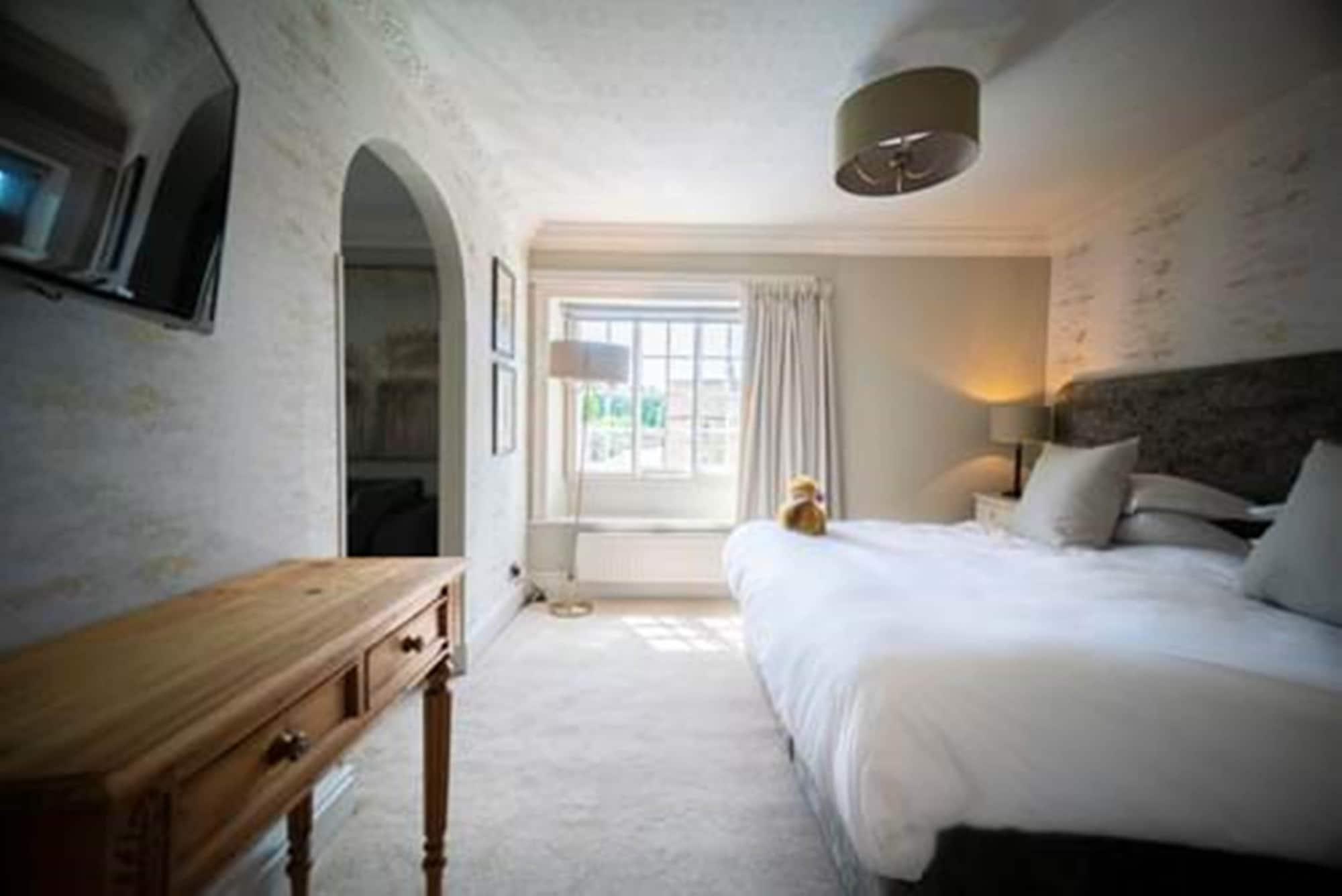 Feversham Arms & Verbena Hotel 4*