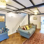 Host & Stay - Willow Cottage