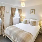 Host & Stay - Willow Cottage