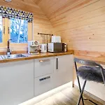 Cliff Stud Retreat - Luxury Lodges And Cosy Cottages
