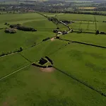 Cliff Stud Retreat - Luxury Lodges And Cosy Cottages