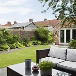 Poppy Cottage
