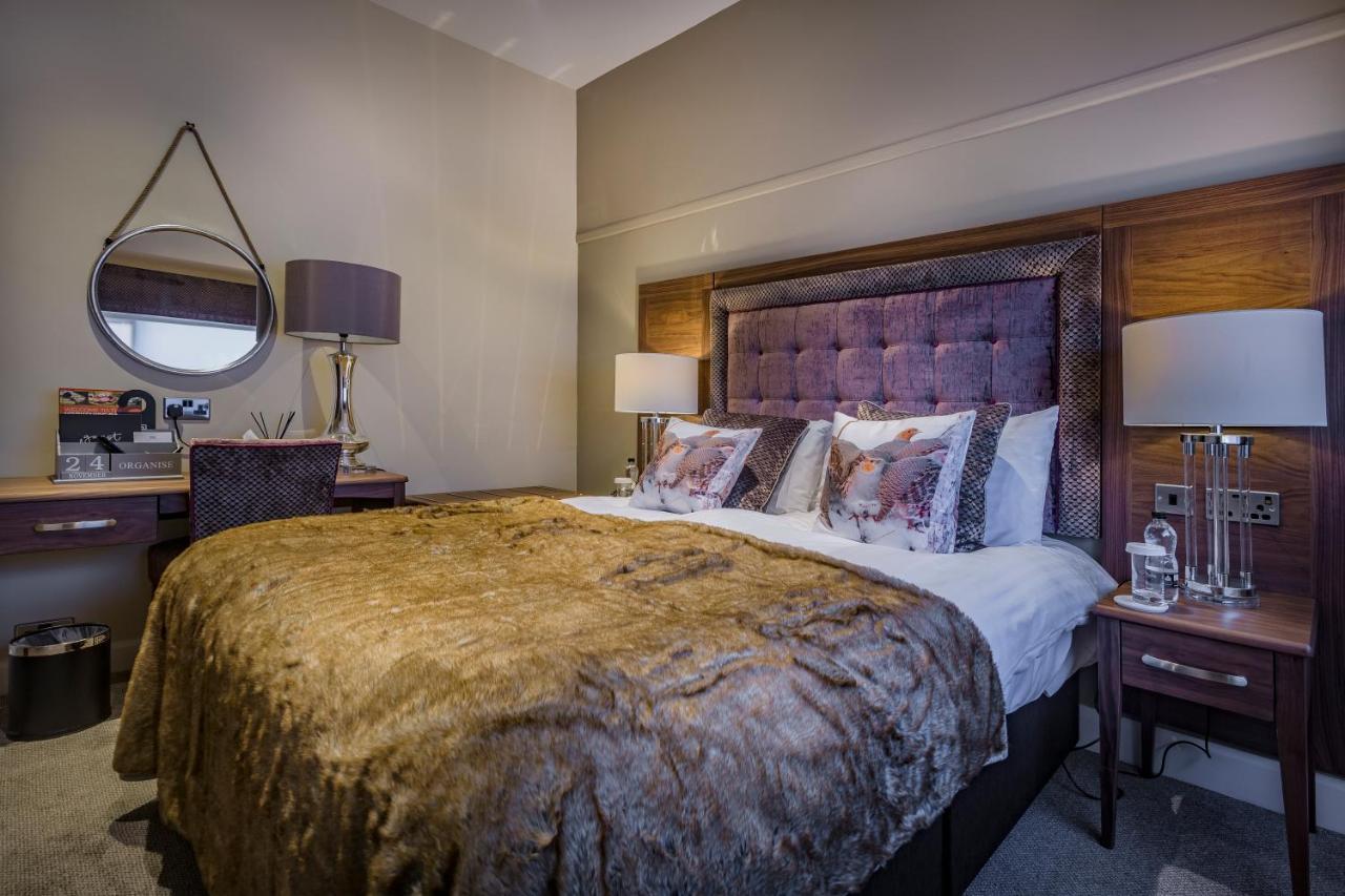 The Feathers Hotel 4*