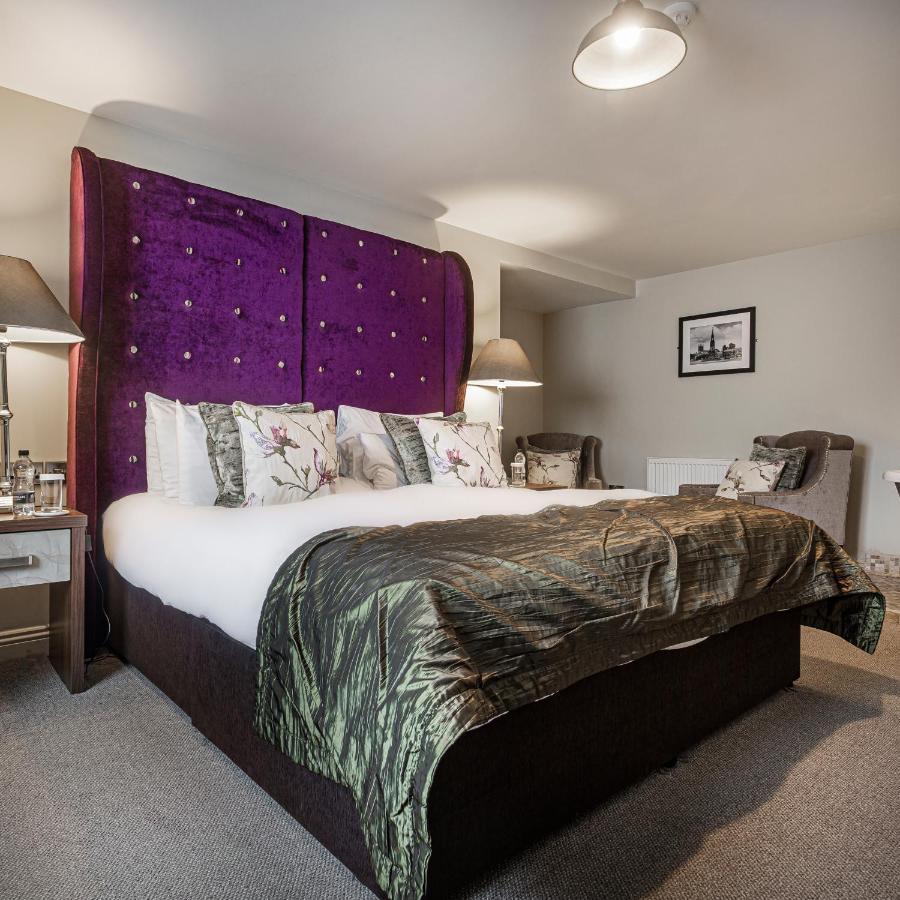 The Feathers Helmsley