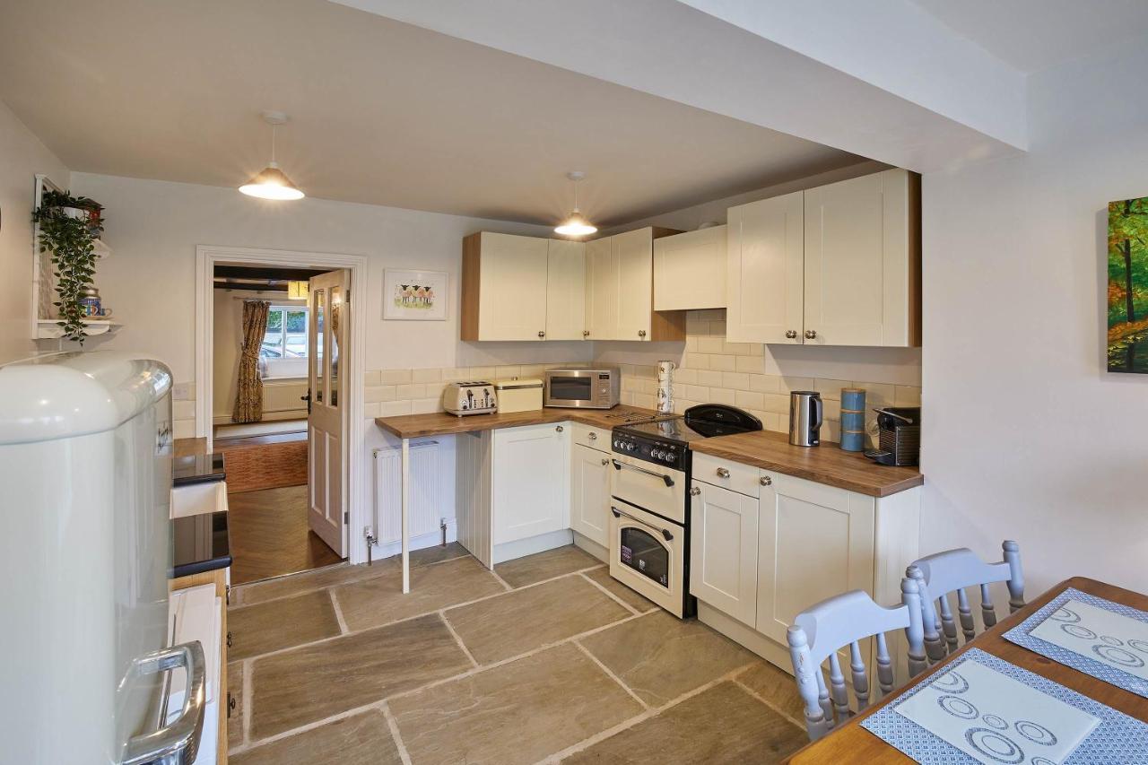 Host & - Willow Holiday home