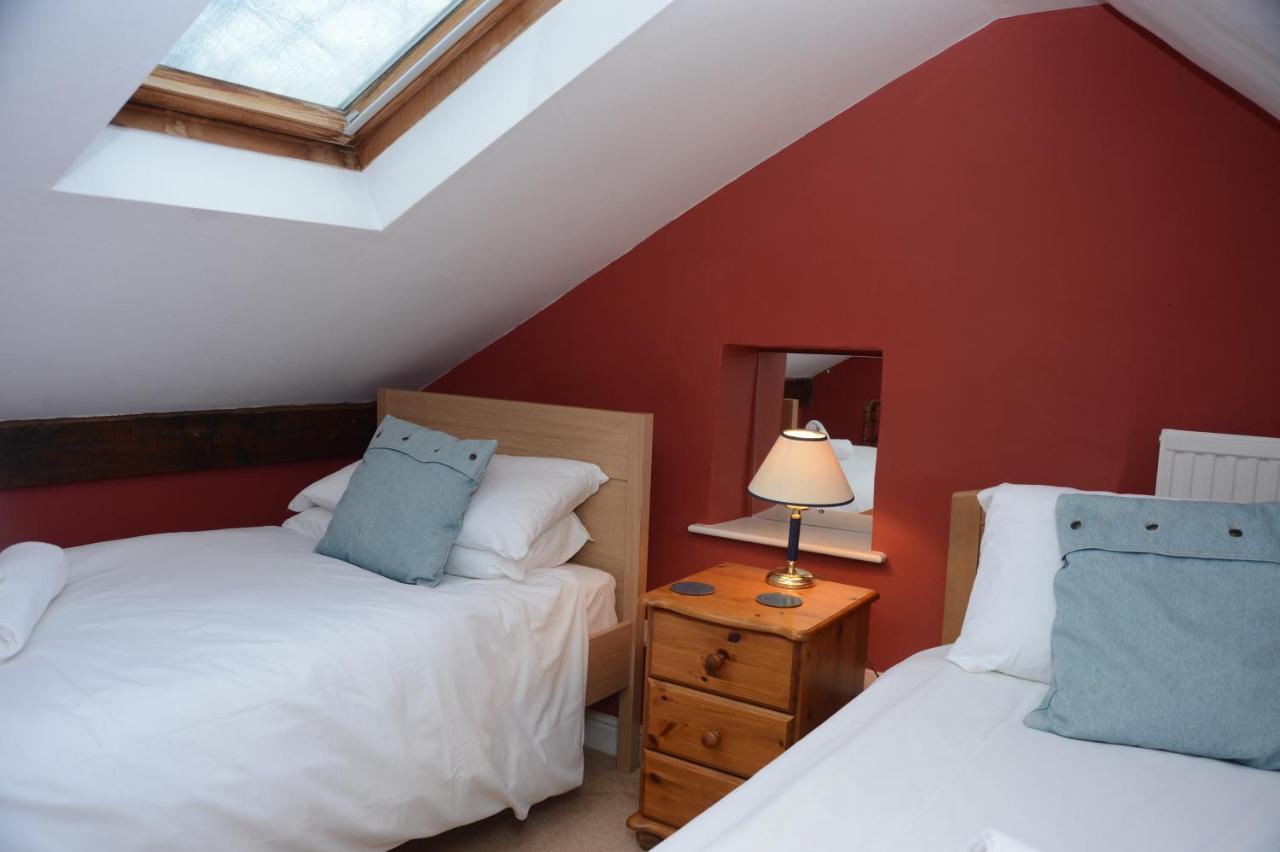 Forge Cottage, Holiday home *
