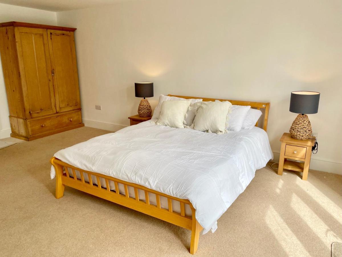 Rye Court - Stunning In With Parking Holiday home *