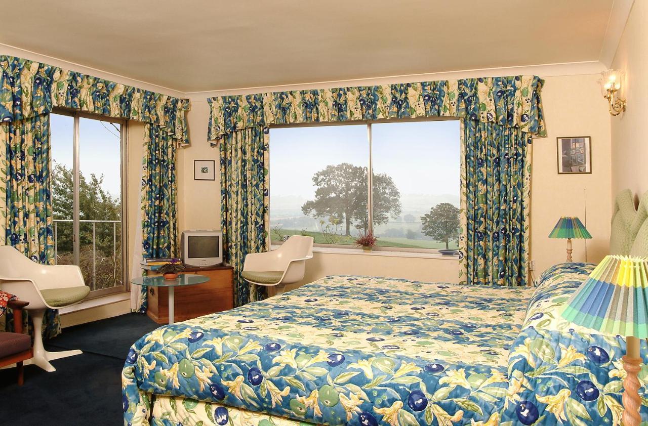 Shallowdale House 4*