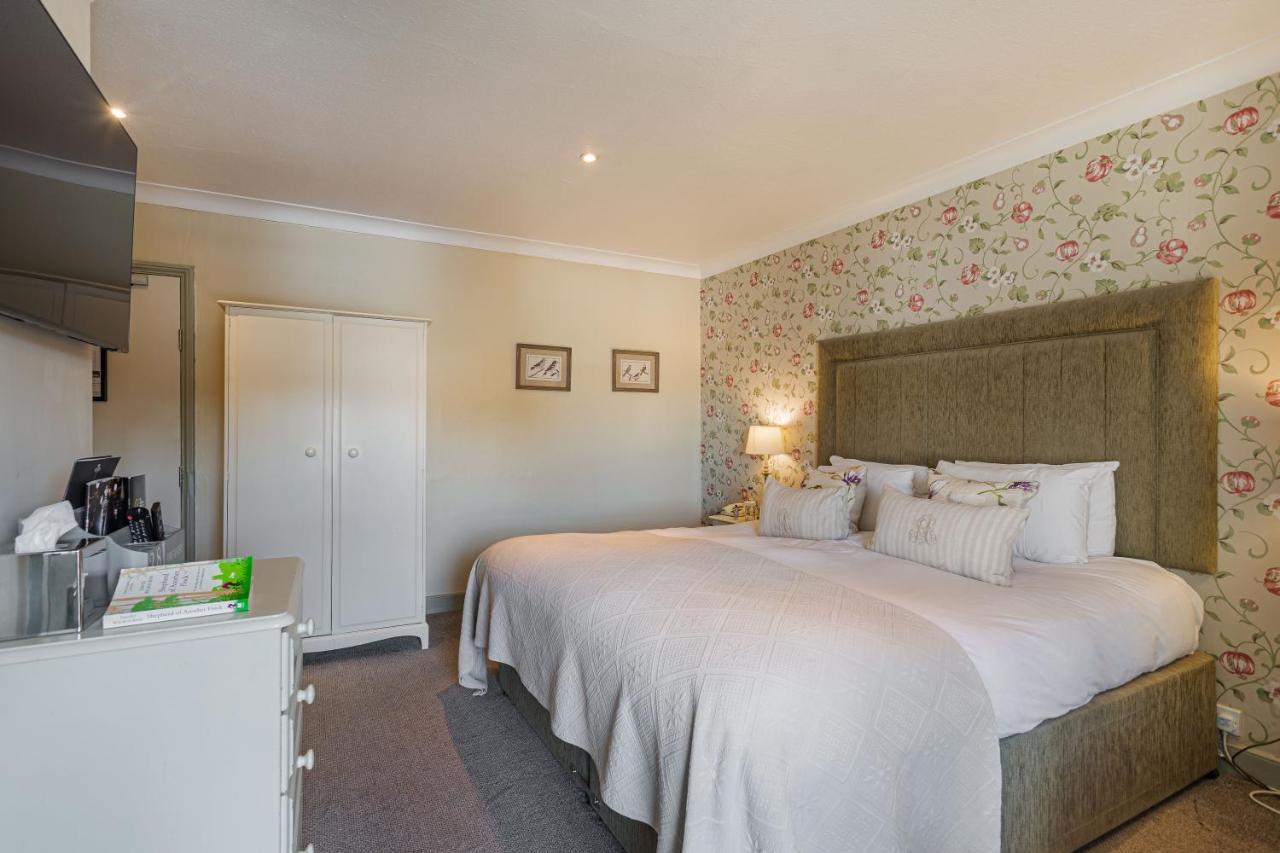 Hotel The Feathers 4*