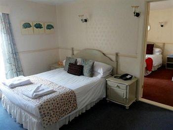 The Feathers Hotel 4*