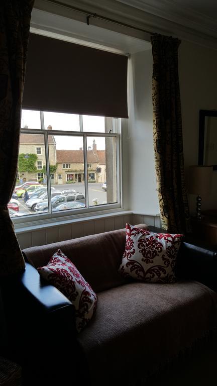 The Royal Oak Hotel 3*