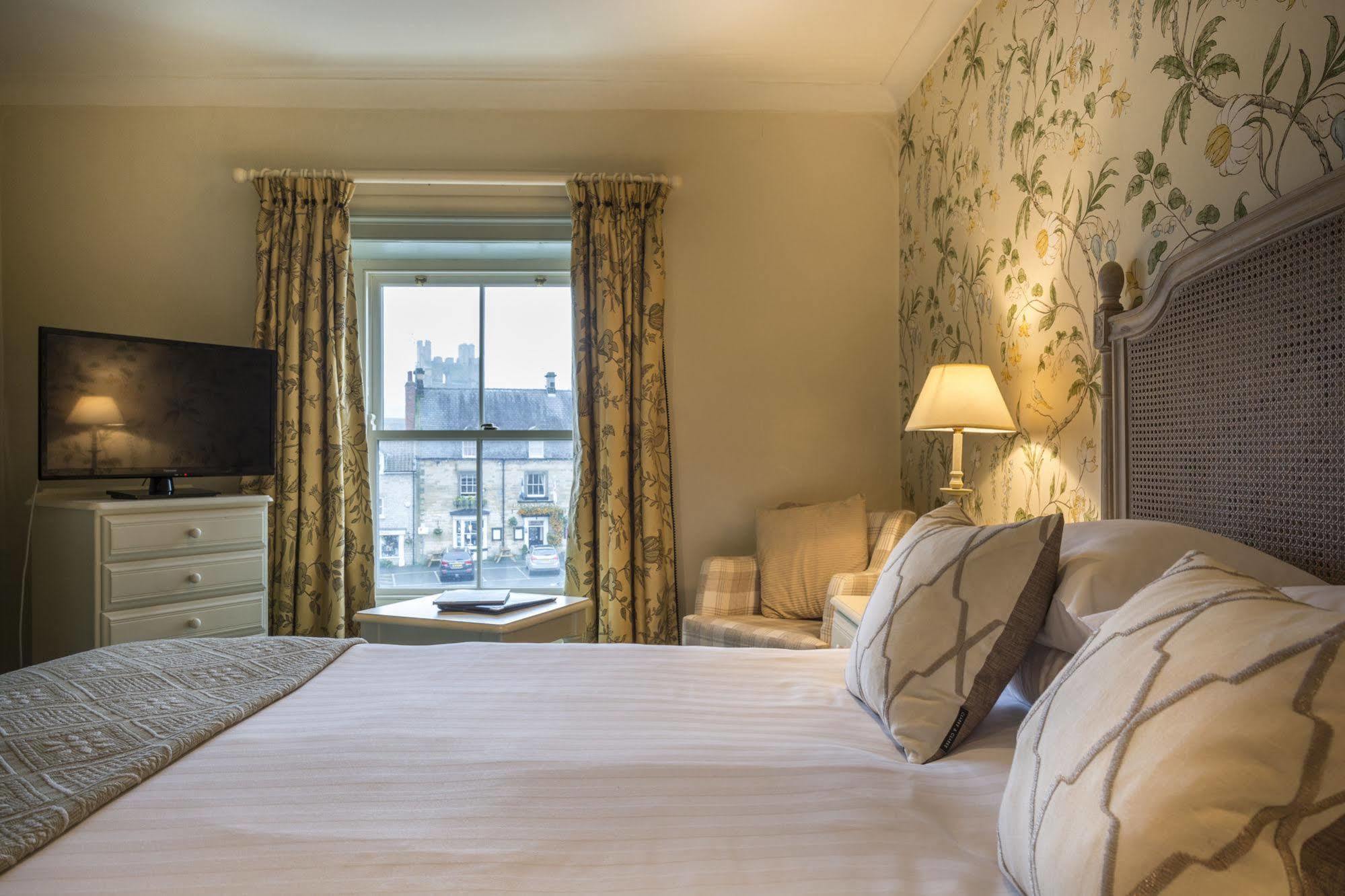 Hotel The Feathers Helmsley
