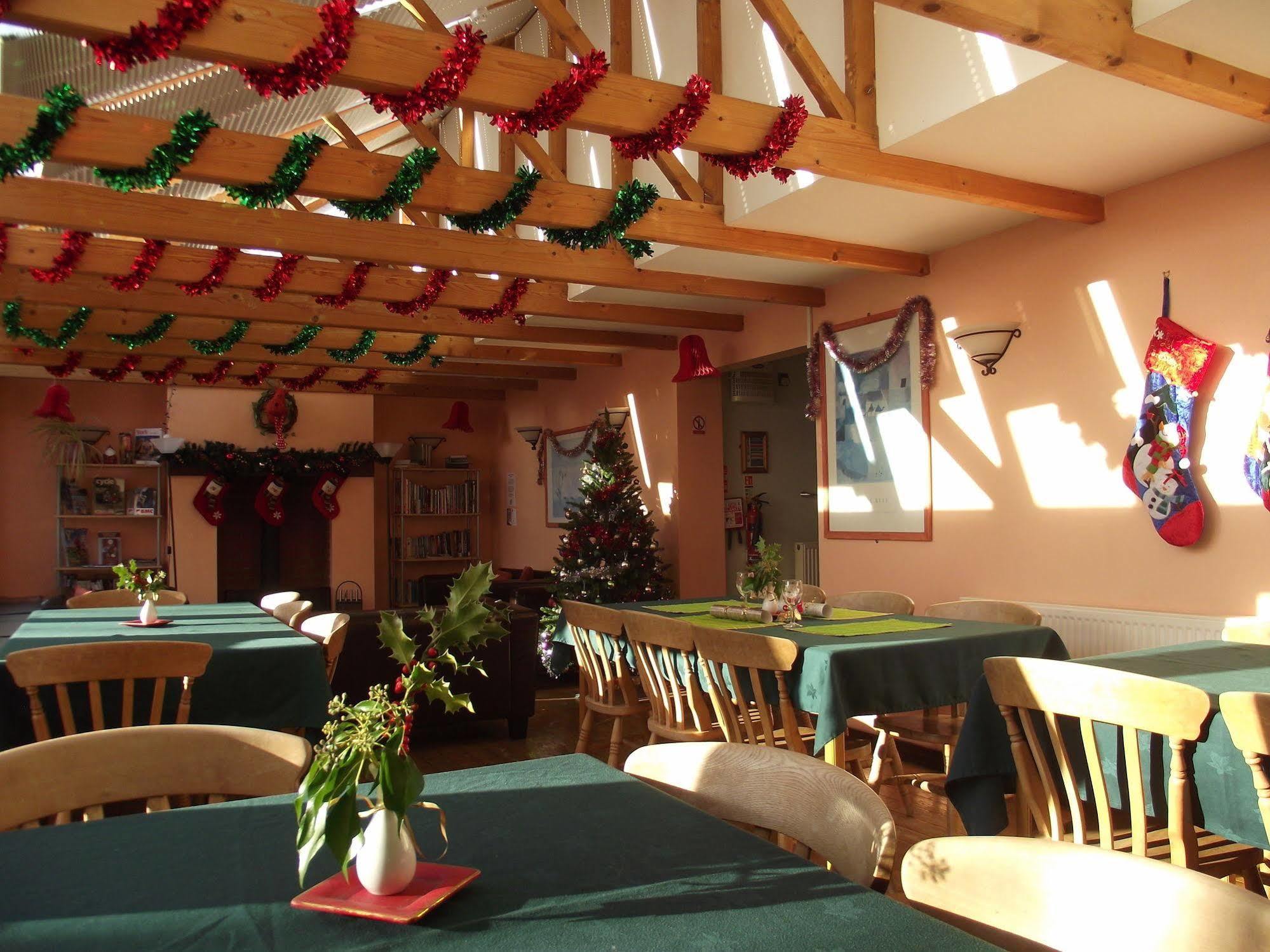 Hotel Yha -
