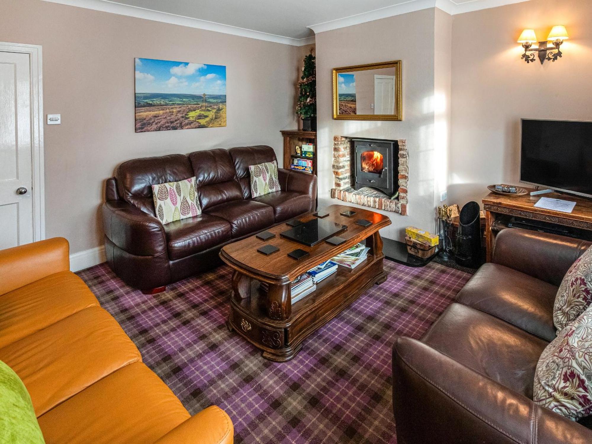 Holly-garth Holiday home *